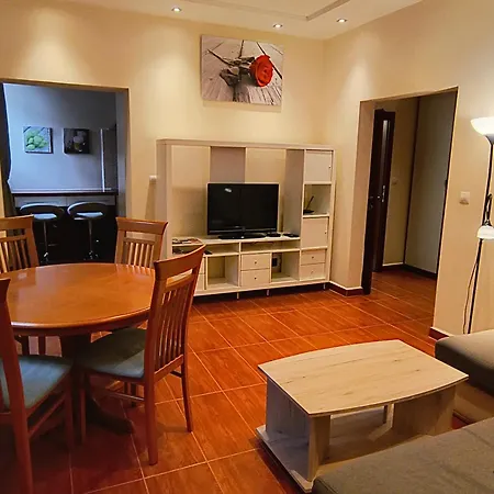 Oasis In The Old Town Apartman