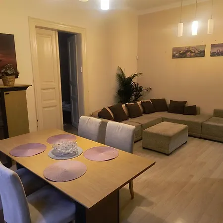 Oasis In The Old Town Apartament